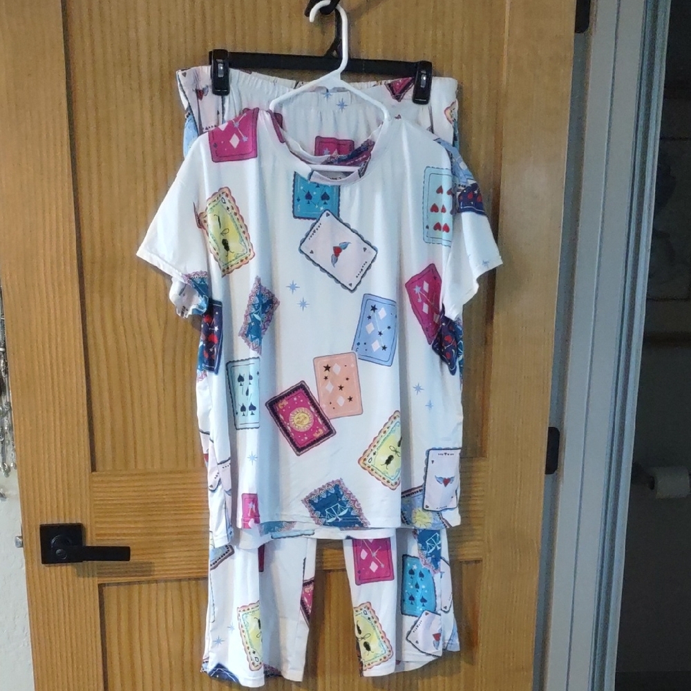 Womens XL 16-18 Pajama Set White Tarot Card Print Short Sleeve Soft Fabric